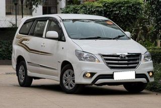 Used 2.5 G (Diesel) 8 Seater