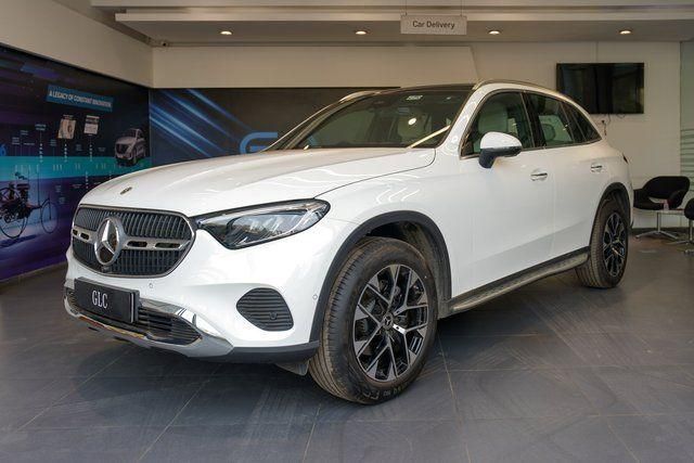 Mercedes-Benz GLC 300 Second-hand 2026 Mercedes-Benz GLC 300 for sale in Ahmedabad