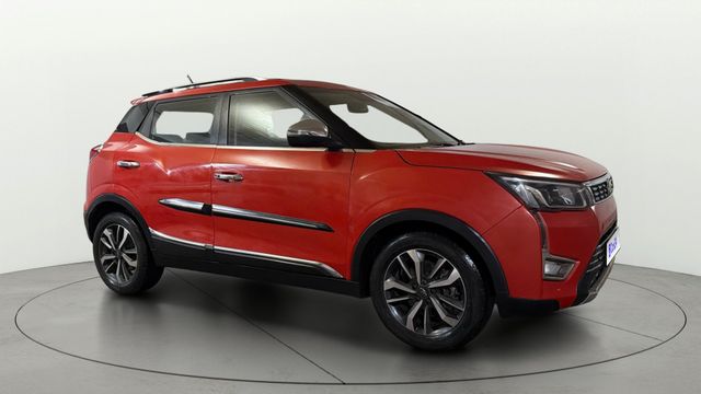 Mahindra XUV300 W8 BSIV Second-hand 2019 Mahindra XUV300 W8 BSIV for sale in Greater Noida