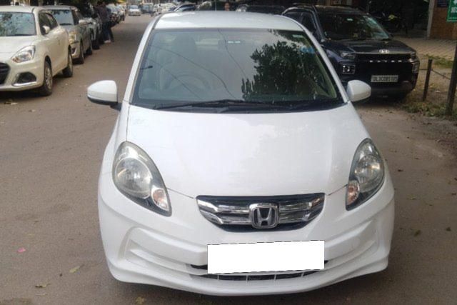 Second-hand 2015 Honda Amaze ई i-Vtech for sale in Noida