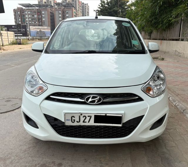 Hyundai i10 मैग्ना Second-hand 2013 Hyundai i10 मैग्ना for sale in Ahmedabad