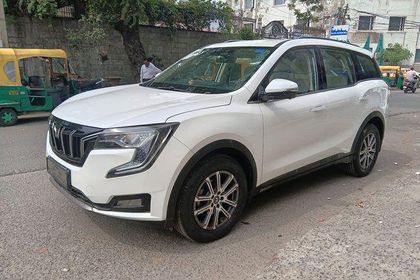 2022 Mahindra XUV700 AX7 AT BSVI