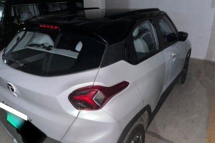 2025 Tata Punch EV Empowered प्लस LR
