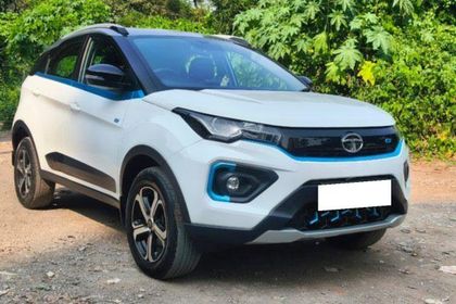 2022 Tata Nexon EV एक्सजेड प्लस