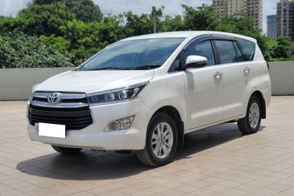 2019 Toyota Innova Crysta 2.4 वीएक्स MT 8S बीएस4