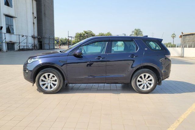 Land Rover Discovery Sport TD4 HSE 7S Second-hand 2017 Land Rover Discovery Sport TD4 HSE 7S for sale in Mumbai