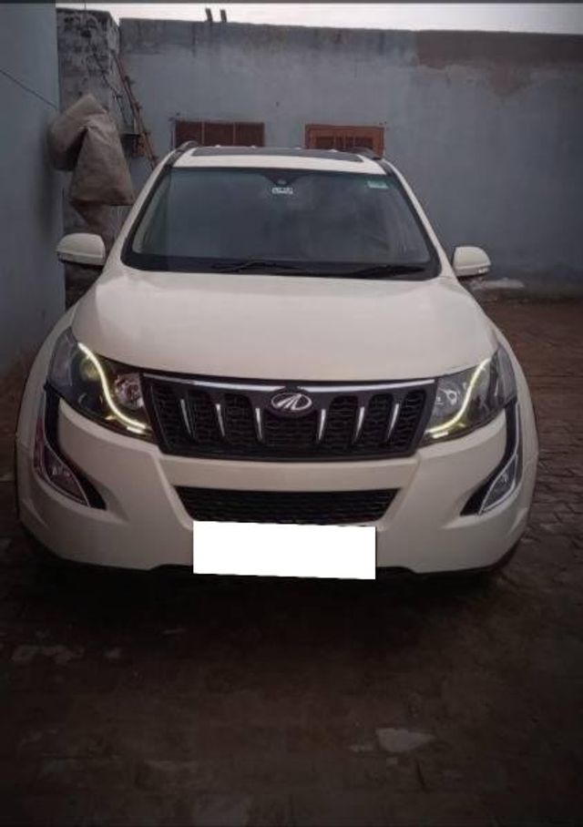 Mahindra XUV500 AT W10 FWD Second-hand 2015 Mahindra XUV500 AT W10 FWD for sale in Phagwara