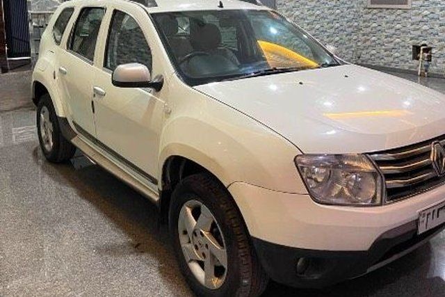 Renault Duster 110PS Diesel RXZ Optional with Nav Second-hand 2013 Renault Duster 110PS Diesel RXZ Optional with Nav for sale in Amritsar