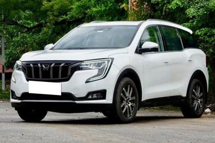 2023 Mahindra XUV700 एएक्स7 7Str AT