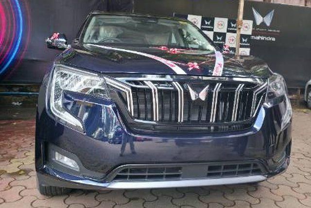Second-hand 2025 Mahindra XUV700 AX5 7 Str Diesel AT for sale in Mumbai