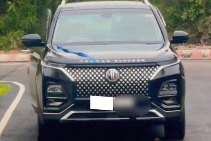 2023 MG Hector Plus 2.0 Sharp Pro डीजल बीएस6