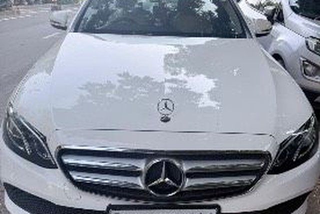 Second-hand 2018 Mercedes-Benz E-Class एक्सक्लूसिव ई 220 d बीएस4 for sale in Ahmedabad