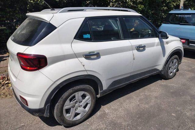 Second-hand 2020 Hyundai Venue एस रेनफोर्स्ड डीजल for sale in Karnal