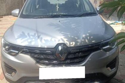 2020 Renault Triber RXZ बीएस4