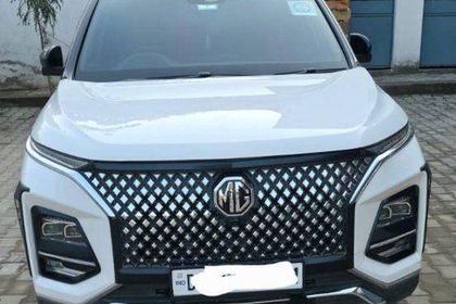 2024 MG Hector Plus Savvy Pro CVT 7 Str 2023-2025