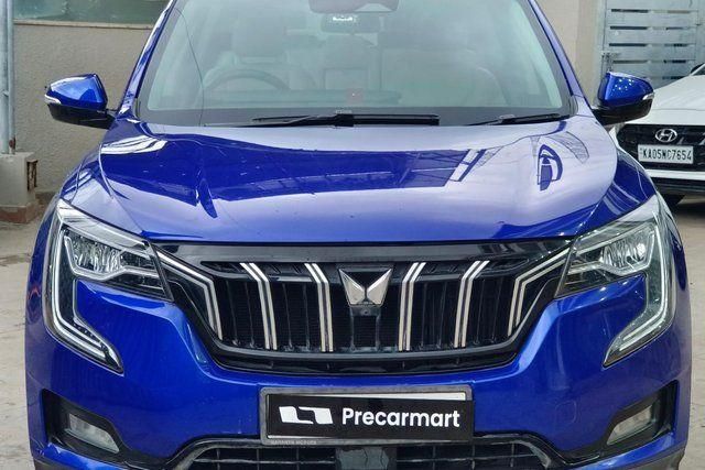 Second-hand 2022 Mahindra XUV700 AX7 AT BSVI for sale in Bangalore