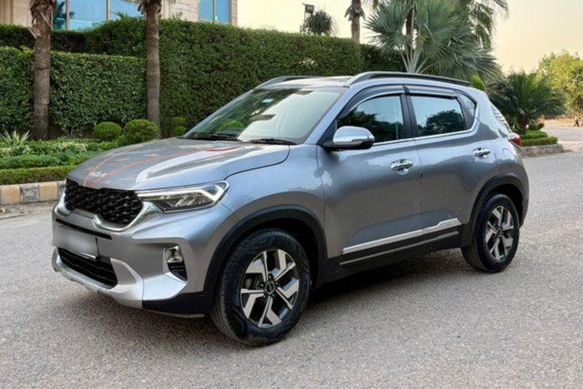 Hyundai Venue एस रेनफोर्स्ड Second-hand 2025 Hyundai Venue एस रेनफोर्स्ड for sale in New Delhi