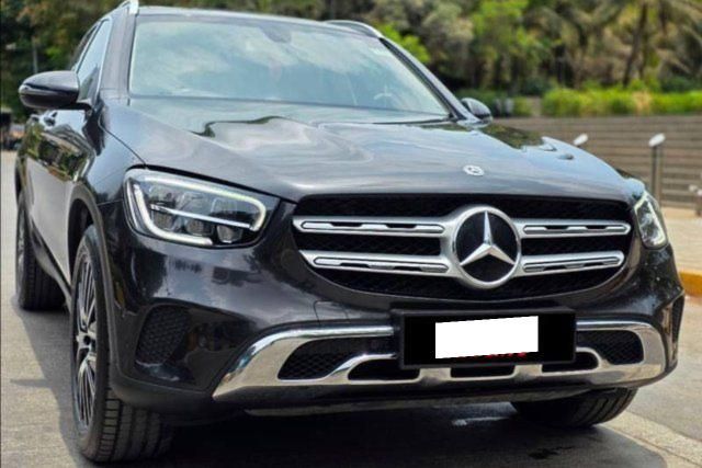 Mercedes-Benz GLC 220d 4MATIC Second-hand 2021 Mercedes-Benz GLC 220d 4MATIC for sale in Mumbai