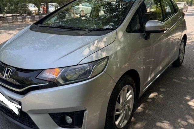Second-hand 2015 Honda Jazz 1.2 V AT i VTEC for sale in New Delhi
