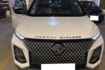 2024 MG Hector Plus Savvy Pro CVT 2023-2025