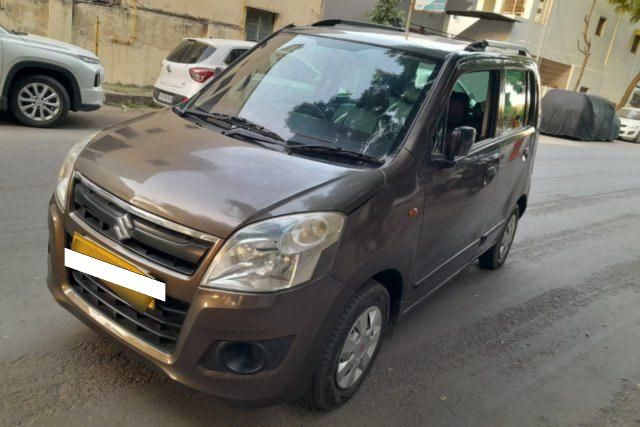 Maruti Suzuki Wagon R एलएक्सआई सीएनजी Second-hand 2018 Maruti Suzuki Wagon R एलएक्सआई सीएनजी for sale in Ahmedabad