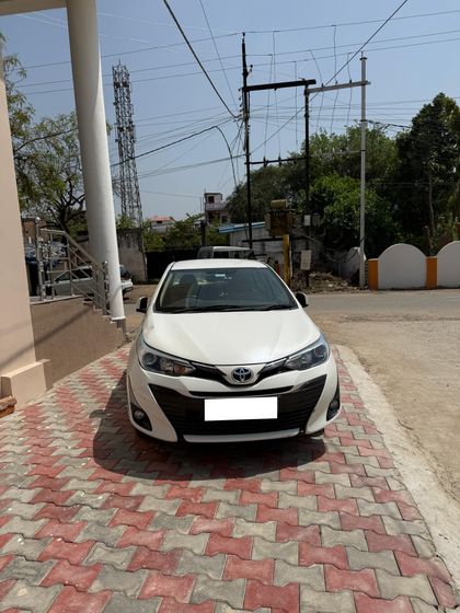 2020 Toyota Yaris वी सीवीटी