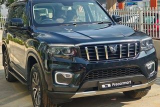 Used Z8L Diesel 4x4 AT BSVI