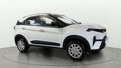 2024 Tata Nexon प्योर एस सीएनजी