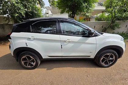 2024 Tata Nexon EV Empowered प्लस 45