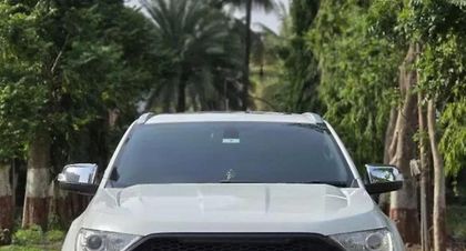 2018 Ford Endeavour 2.2 Titanium AT 4X2