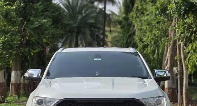 Ford Endeavour 2.2 Titanium AT 4X2 Second-hand 2018 Ford Endeavour 2.2 Titanium AT 4X2 for sale in Nashik