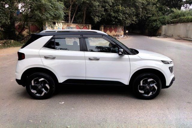 Hyundai Venue SX Plus Turbo DCT BSIV Second-hand 2019 Hyundai Venue SX Plus Turbo DCT BSIV for sale in New Delhi