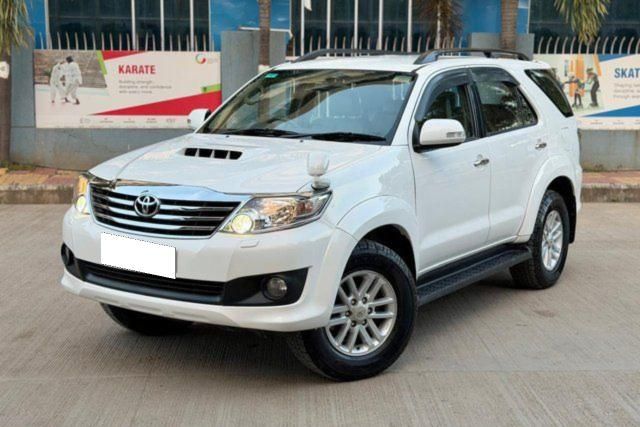 Second-hand 2013 Toyota Fortuner 4x2 मैनुअल for sale in Pune