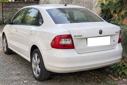2014 Skoda Rapid 1.6 TDI एलिगेंस