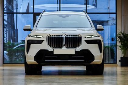 2023 BMW X7 xDrive40d M Sport BSVI