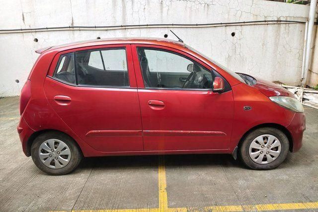 Second-hand 2011 Hyundai i10 स्पोर्टज़ for sale in Pune