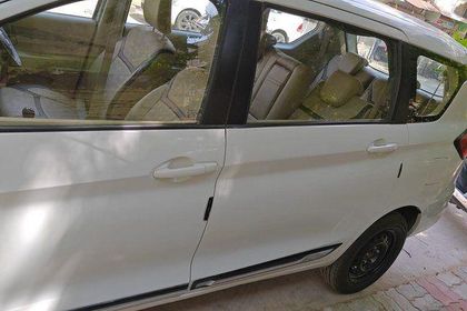 2024 मारुति सुजुकी अर्टिगा VXi CNG