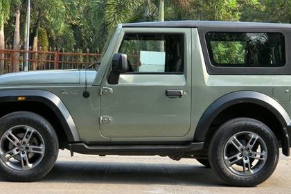 2021 Mahindra Thar LX 4डब्ल्यूडी Hard Top डीजल AT बीएस6