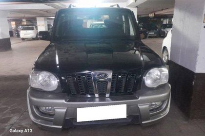 2013 Mahindra Scorpio LX 2WD 7S