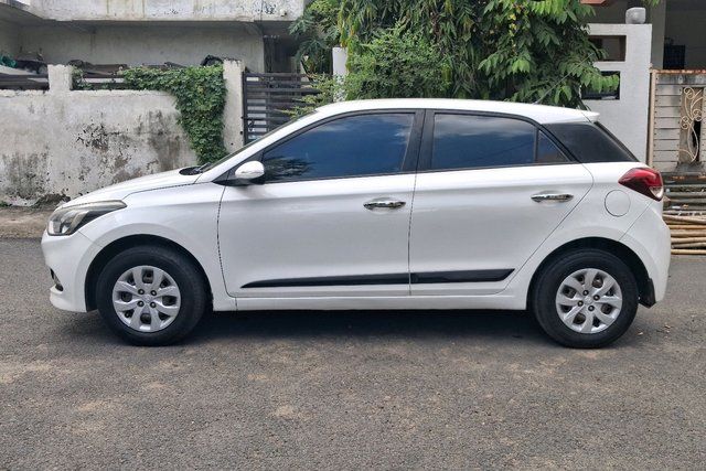 Second-hand 2015 Hyundai i20 स्पोर्टज़ 1.2 for sale in Nagpur