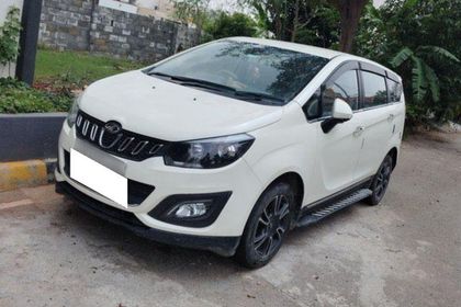 2020 Mahindra Marazzo M8 8Str
