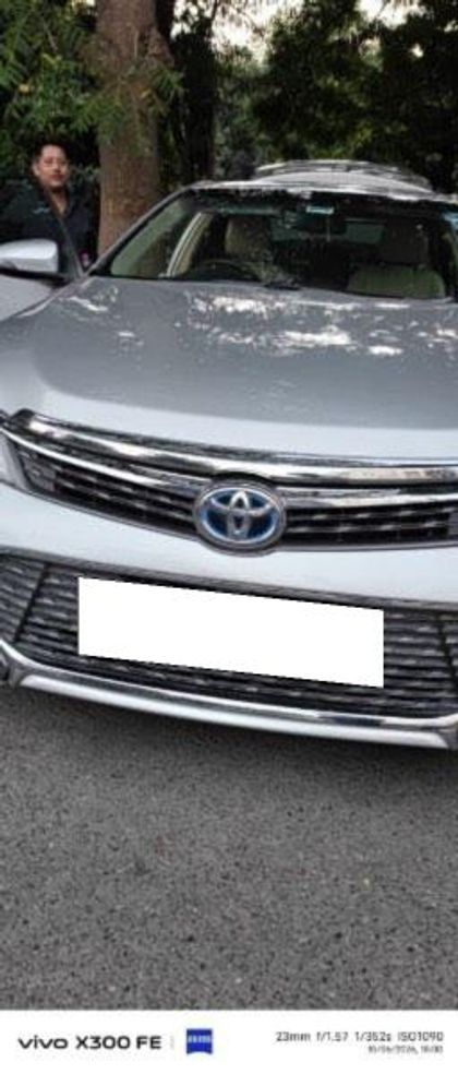 2016 Toyota Camry Hybrid