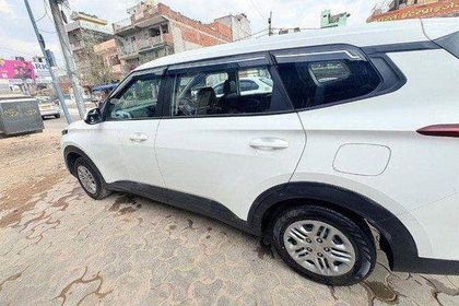 2025 Kia Carens Gravity
