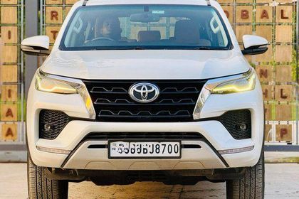 2021 टोयोटा फॉर्च्यूनर 4X2 Diesel BSVI