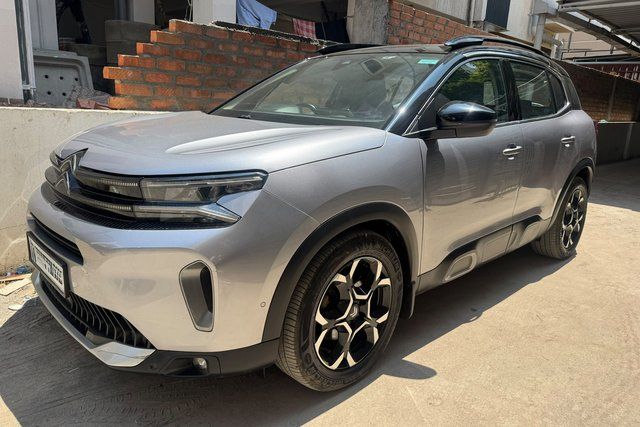 Second-hand 2023 Citroen C5 Aircross Shine Dual Tone for sale in Chennai