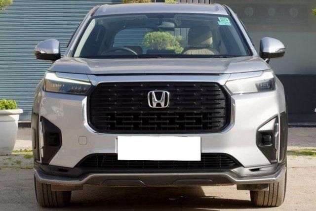 Second-hand 2023 Honda Elevate वी CVT Non RF for sale in New Delhi