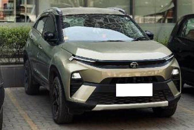 Second-hand 2025 Tata Nexon क्रिएटिव एएमटी for sale in Pune