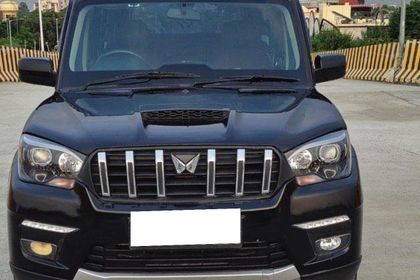 2025 Mahindra Scorpio S 11