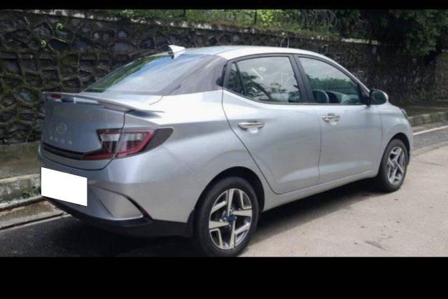Hyundai Aura एसएक्स सीएनजी Second-hand 2024 Hyundai Aura एसएक्स सीएनजी for sale in Mumbai