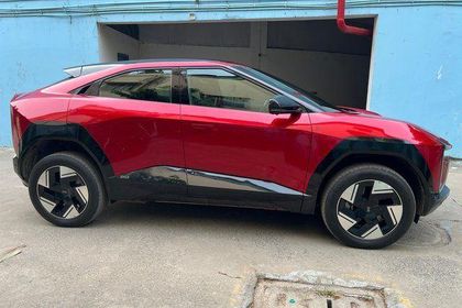 2025 Mahindra BE 6 SPORTEQ Pack Three